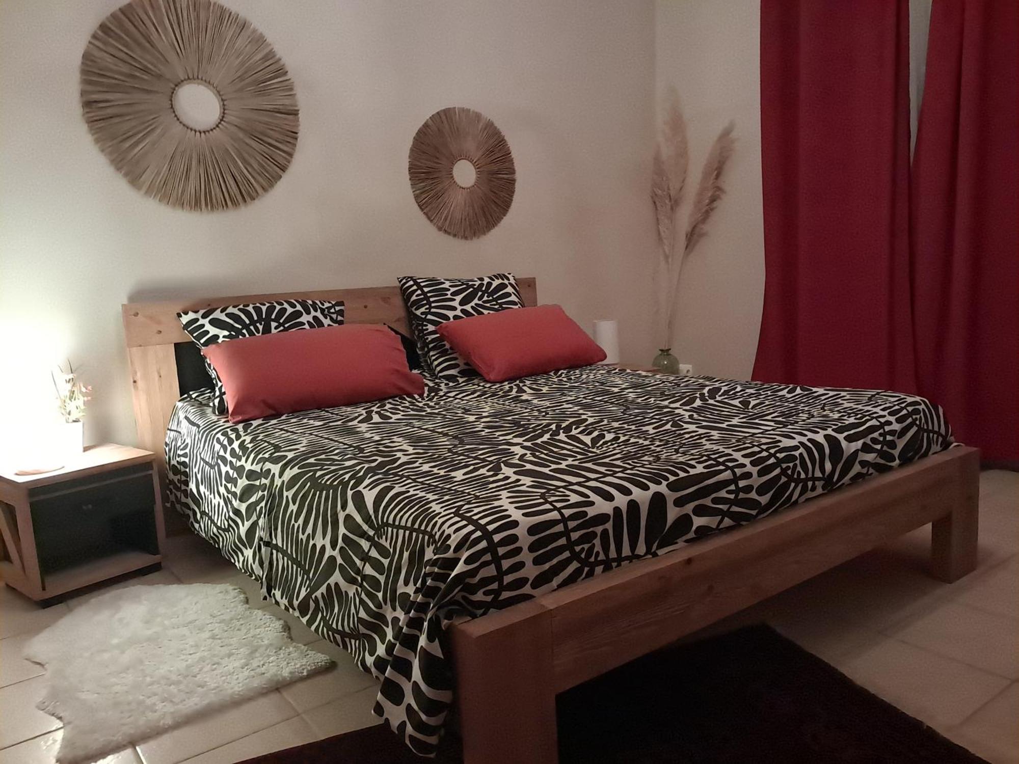 L'Oostaloo Logement De Vacances Usclas-l'Herault Экстерьер фото